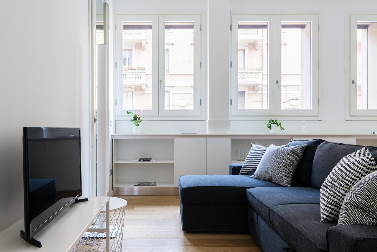 Altido Lovely 1-Bed Flat With Balcony & Free Parking Milan Exterior photo